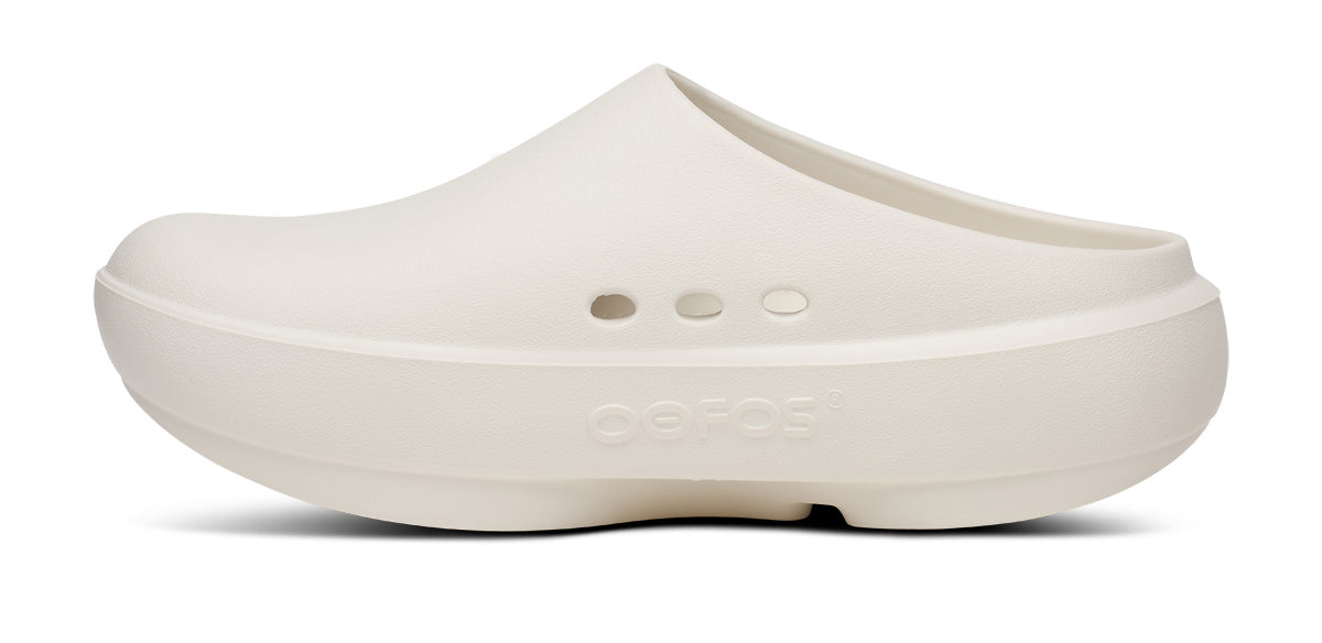 Women'S Cloog PLUS Clog - Chalk - Image 5