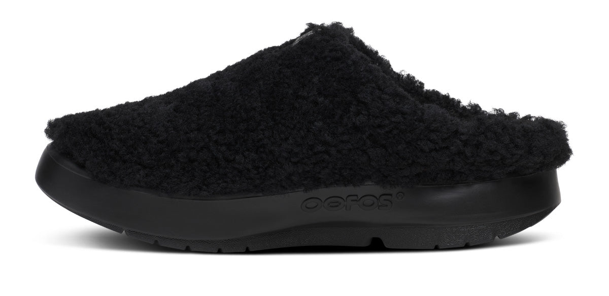 Women'S OOcoozie Sherpa Mule - Black - Image 4