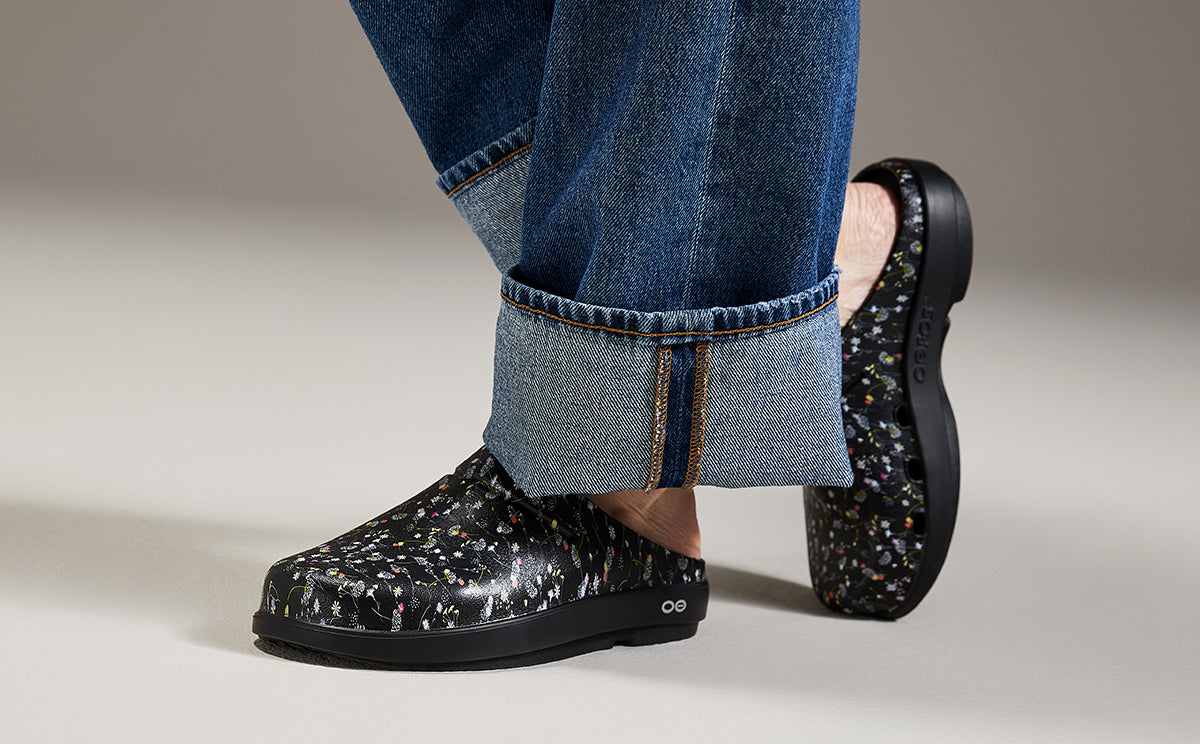 Women'S OOcloog Limited Edition Clog - Meadow - Image 8