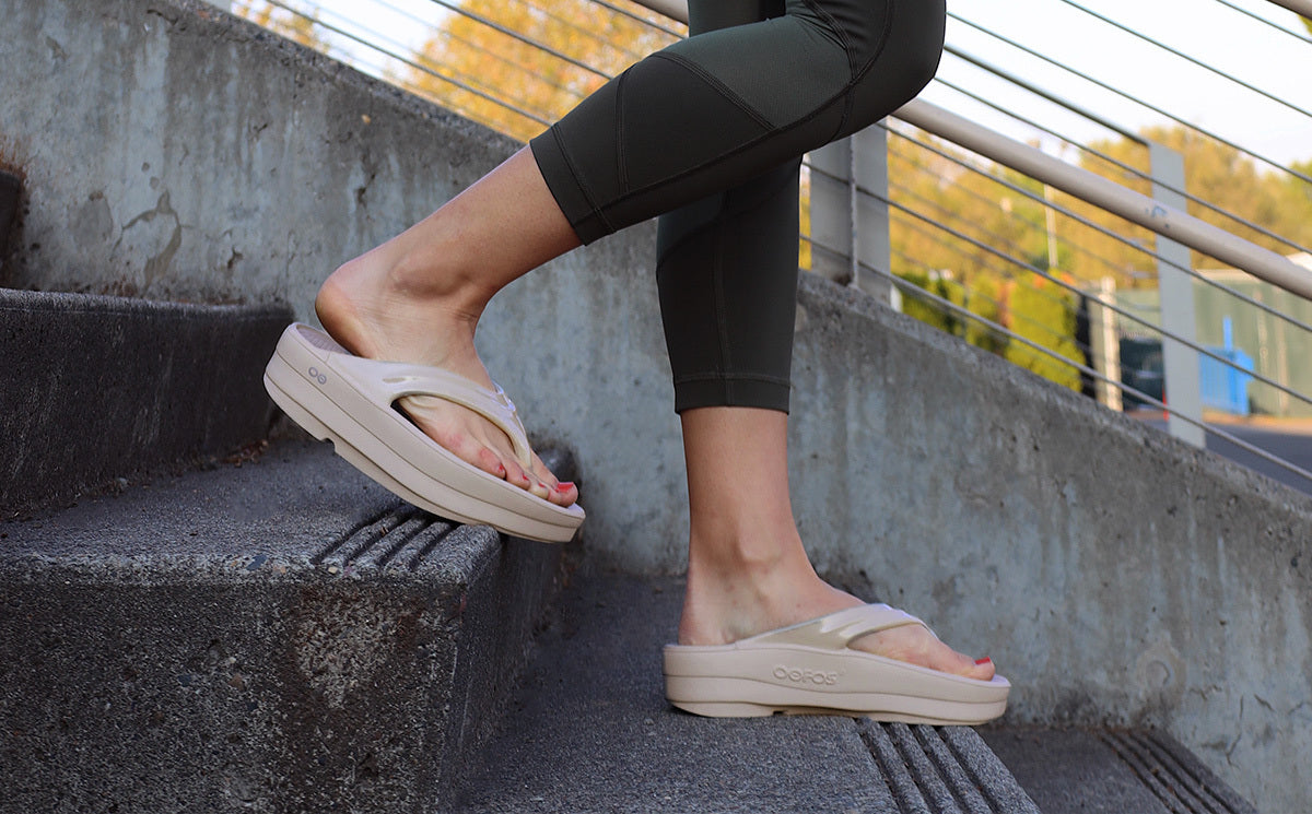 Women'S OOmega OOlala Sandal - Nomad - Image 9
