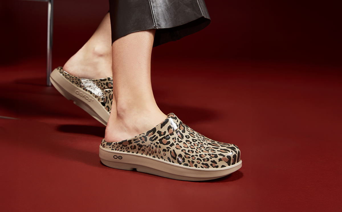 Women'S OOcloog Limited Edition Clog - Nomad Leopard - Image 8